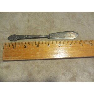 Community Plate Silverplated Butter Spreader With Ornate Handle Design